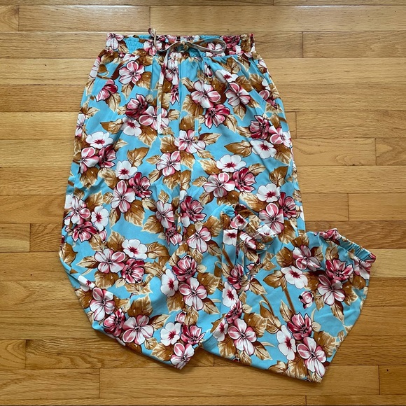 SHEIN Floral Joggers with Pockets - Picture 5 of 8